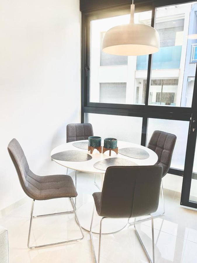 Luxury Apartment Torrevieja Bagian luar foto